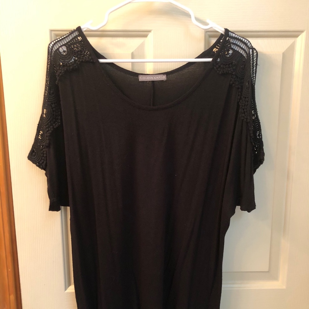 Crocheted shoulder jersey blouse